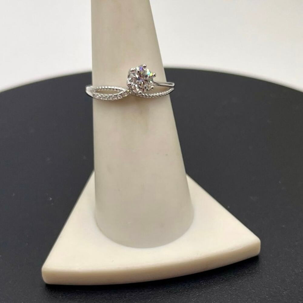 S925 Moissanite .05 ct Sterling Silver Round cut Adjustable Engagement Ring‎ 7